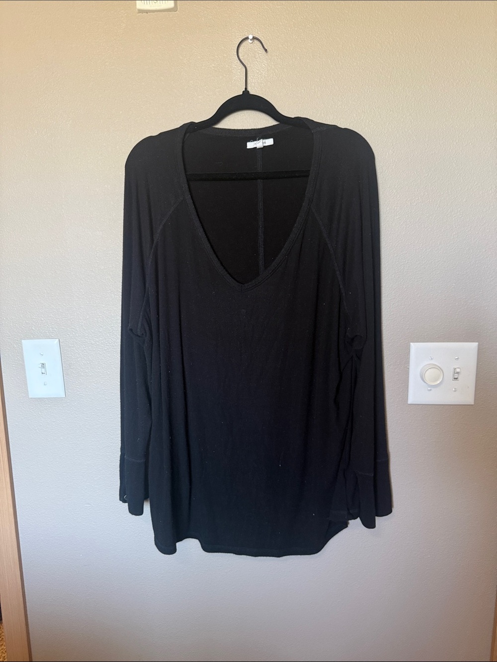Maurices Black V-Neck Long Sleeve Top